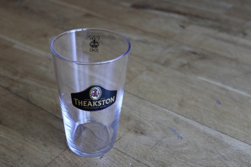 Theakston ale pint - glass, crown