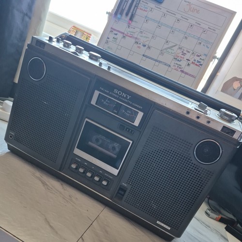 Sony 570l radio cassette - sony,