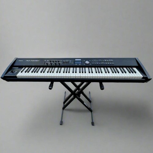 Pre owned roland 700gx - pre-owned,