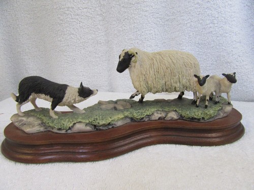 Border fine arts black faced - arts,