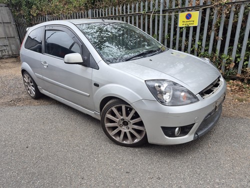 Ford fiesta mk6 silver - fiesta,