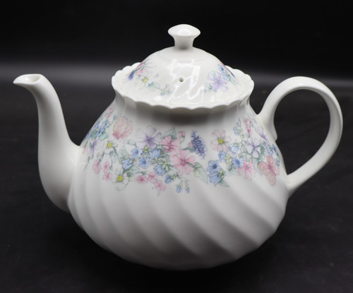 Wedgwood angela teapot - wedgwood, teapot.