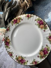 Royal Albert Old Country Roses