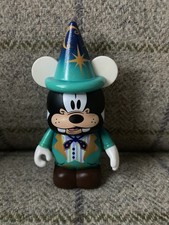 Disney Vinylmation Disneyland Paris 20th Anniversary Goofy 3” Figurine Disney 