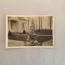 Vintage 1940's B&W Photograph