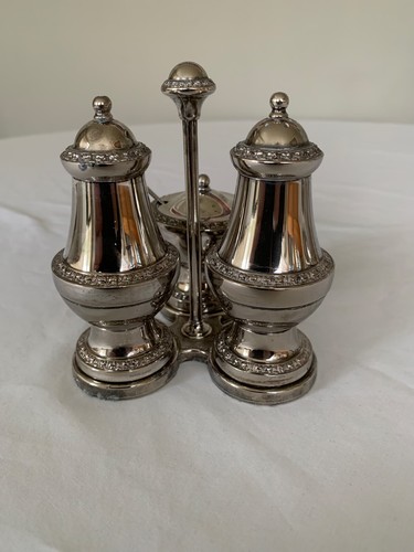Silver plated cruet set with - silver,