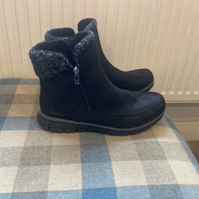 Skechers boots Uk 8 eu 41