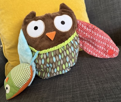 Skip hop owl activity - hop,