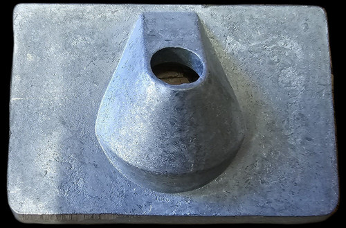 Aluminium anode for mercury - anode,