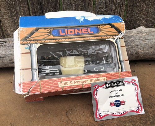 Lionel steam engine coal - engine,