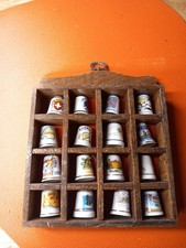 Thimble Display Case With 16