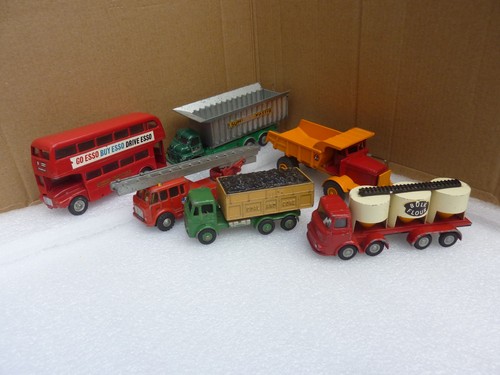 Budgie toys job - toys,