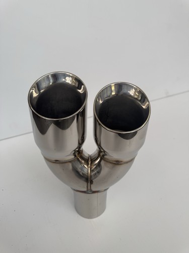 Twin exhaust tips - twin,