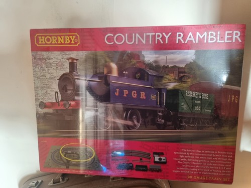 Hornby country rambler train - country,