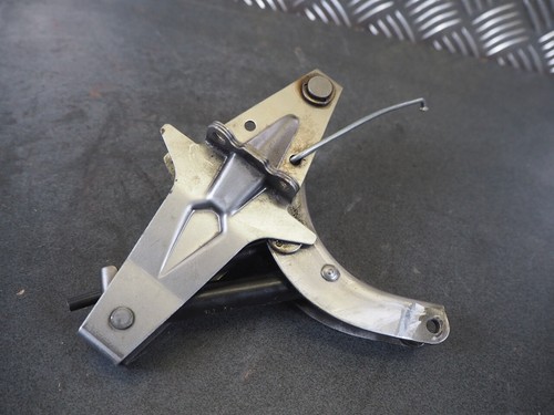 Brkt cam chain honda vt250 - chain,