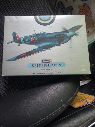 Revell spitfire 1 72 - spitfire, mk