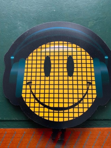 Smiler face flashing - dj,