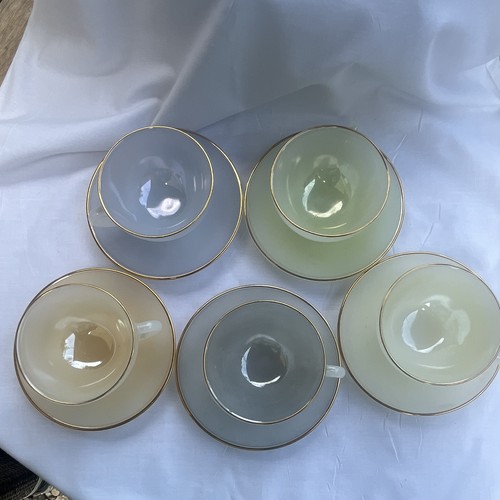 Vintage arcopal tea cups - , &