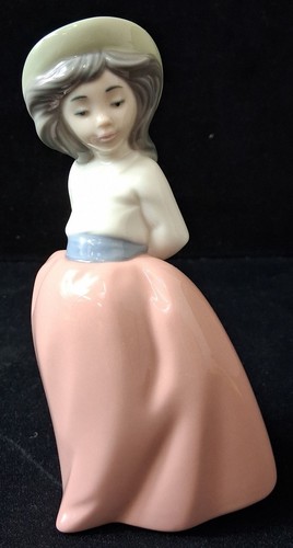 Nao lladro hand - by,