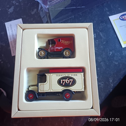 Corgi twin set vans - corgi,
