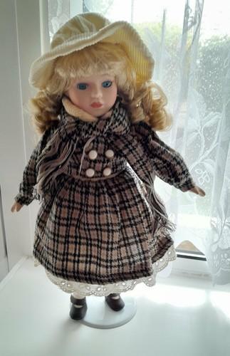Leonardo collectable porcelain