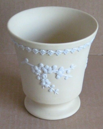Wedgwood yellow jasper posy - wedgwood,