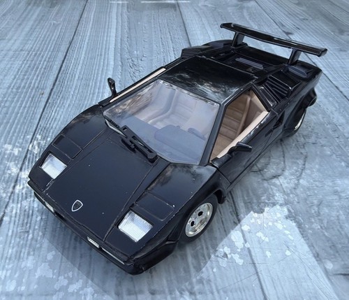 Revell lamborghini countach - lamborghini,