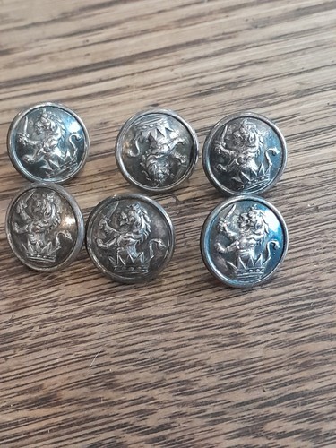 Antique livery button - x,