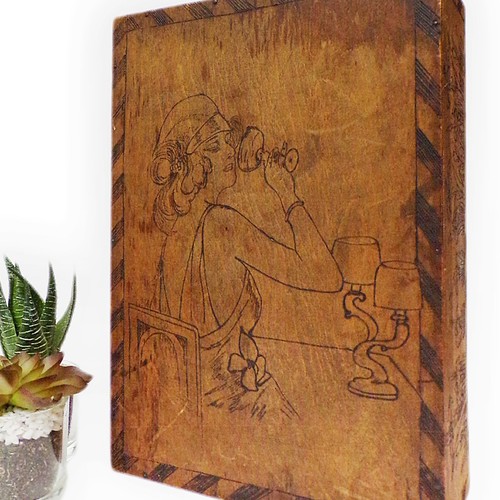 Art deco wooden box with - box, lid