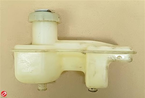 0669618 brake fluid reservoir - 0669618,