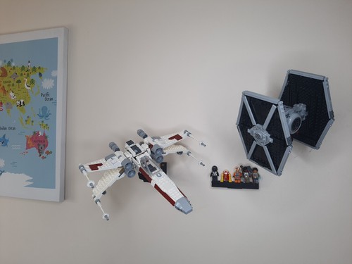 Wall mount for lego - wall,