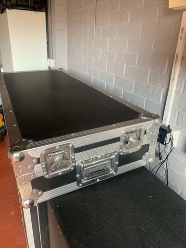 Music equipment gig hard case - gig,
