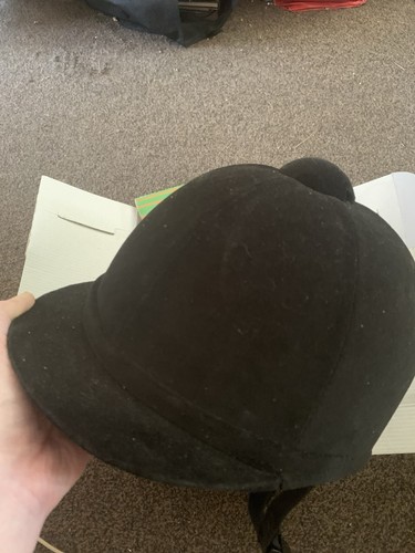 Charles owen black velvet - &,