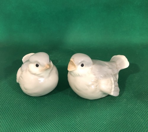 Small birds ornaments grey - 2,