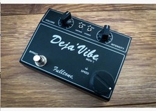 Fulltone - Deja Vibe - MDV1 AND  correct charger.