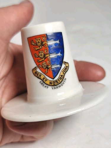 Porcelain welsh hat - welsh,
