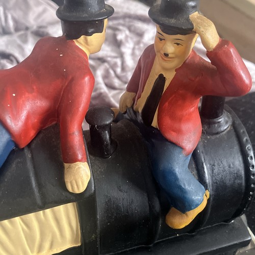 Laurel and hardy - laurel, train