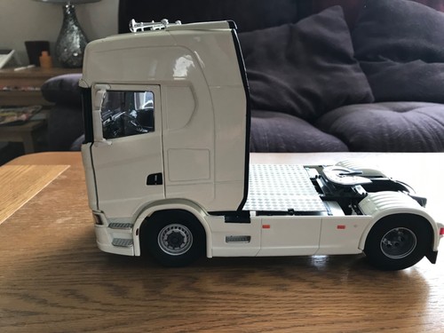 Solido scania truck in - 1/24,
