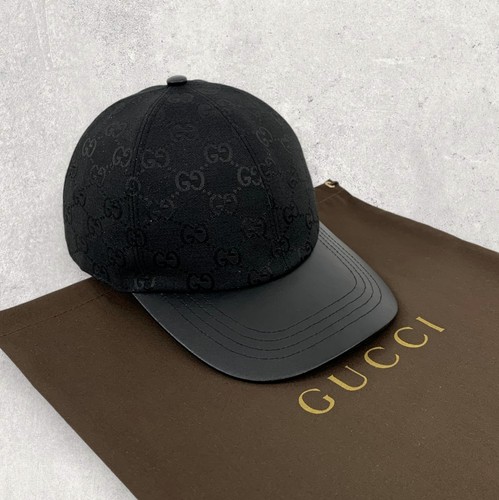 Gucci monogram pattern logo - gg,