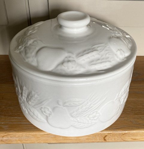 Vintage white embossed fruit - white,