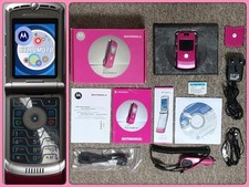 Motorola Razr V3 Collectors Mobile Phone (Unlocked). Original box with content.