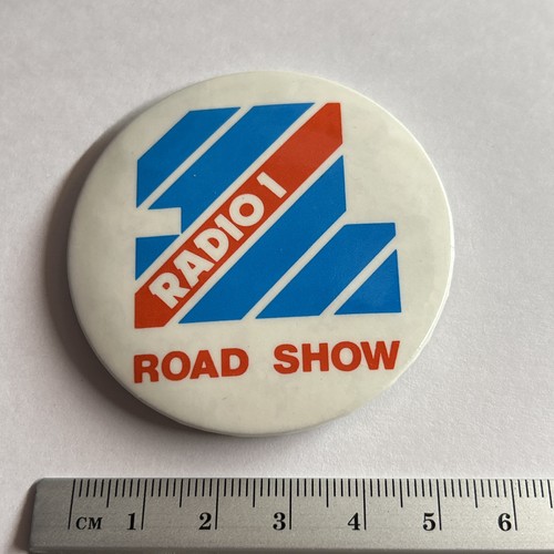 Vintage collectible pin badge - collectible,