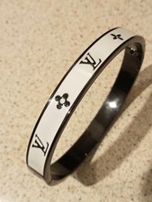  reserved Ladies  Bracelet Black And White LV  Excellent Condition