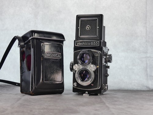Yashica 635 6x6 120 film - yashica,
