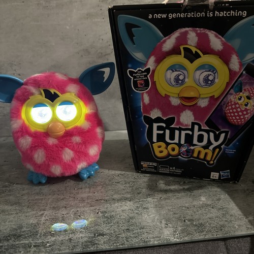 Hasbro crystal furby boom - furby,