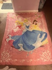 Disney Princess bed Blanket/throw, quilt topper Bella,Aurora,Cinderella