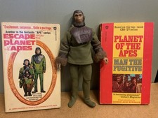 Vintage Mego Planet Of The Apes Galen Action Figure & Books 1970’s Lot Palitoy