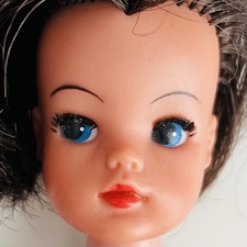 Vintage Pedigree Sindy Doll 1970s Brunette Blue Eyes 033050X No Clothes Or Shoes