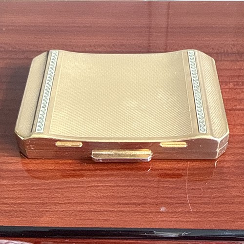 Vintage stratton powder - stratton,