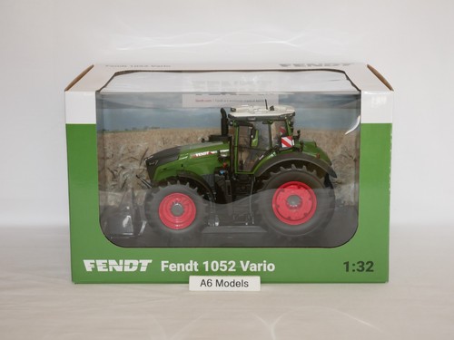Universal hobbies fendt 1052 - ~,